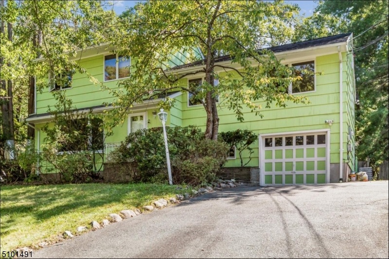 59 W Cedar St, Livingston, NJ 07039 - photo 1