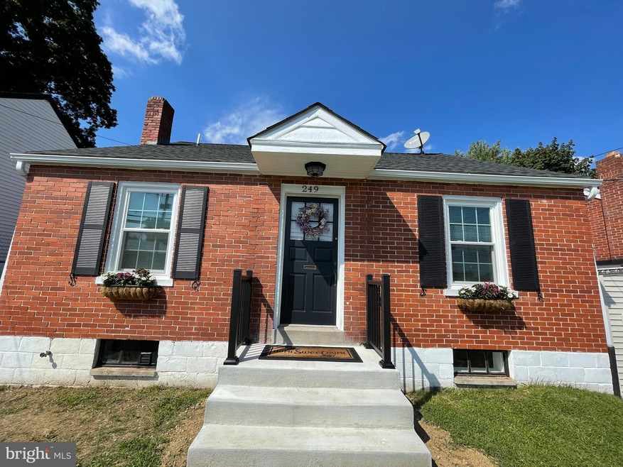 249 Seymour St, Lancaster, PA 17603 - photo 1