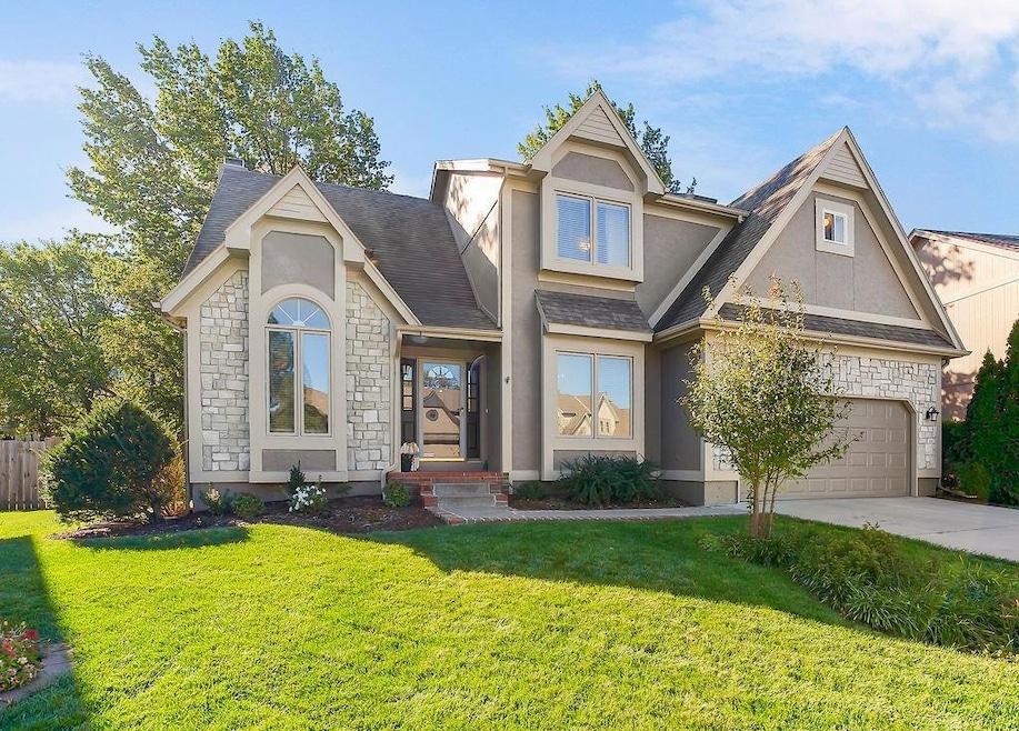 1209 E Meadow Ln, Olathe, KS 66062 - photo 1