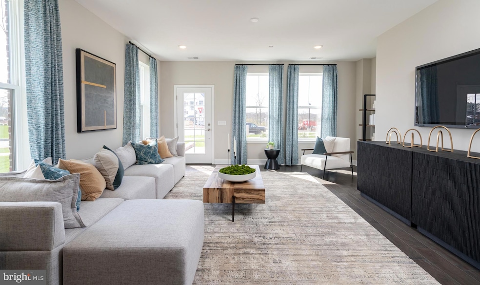 131 John Vanzandt Dr, Titusville, NJ 08560 - photo 1