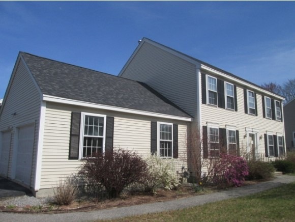 882 S Beech St, Manchester, NH 03103 - photo 1