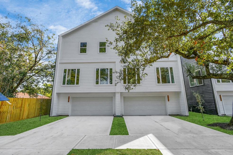 7912 Lawn St, Houston, TX 77088 - photo 1