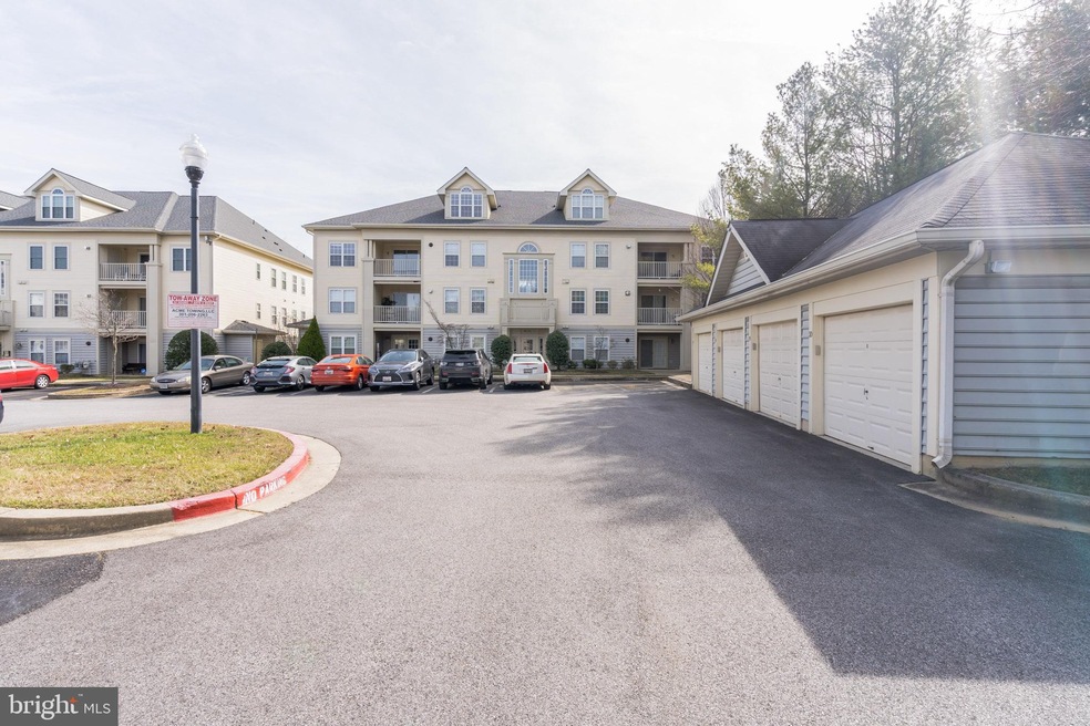 9151 Gracious End Ct unit 301, Columbia, MD 21046 - photo 1