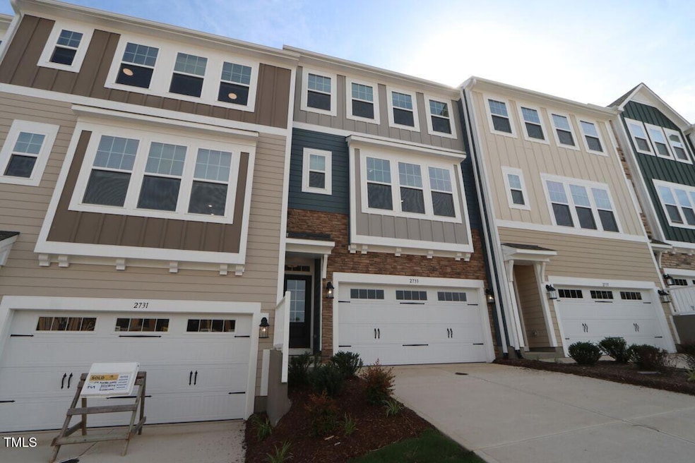 Pending $475,000 • Co-Listing Agent