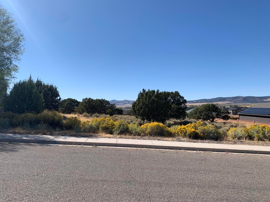 1170 S 4175 W unit IV, Cedar City, UT 84720 - photo 1