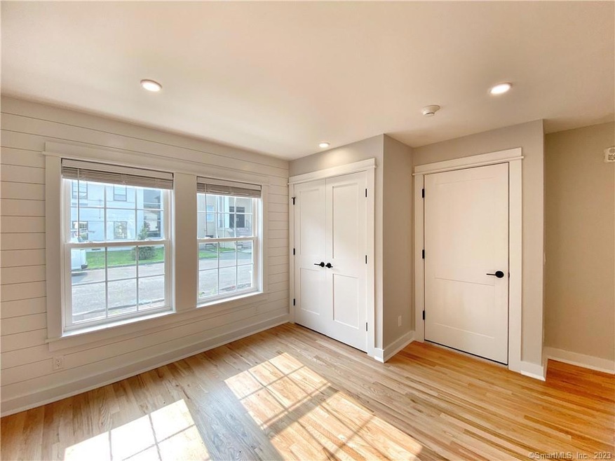 32 Pulaski St unit 1, Norwalk, CT 06851 - photo 1