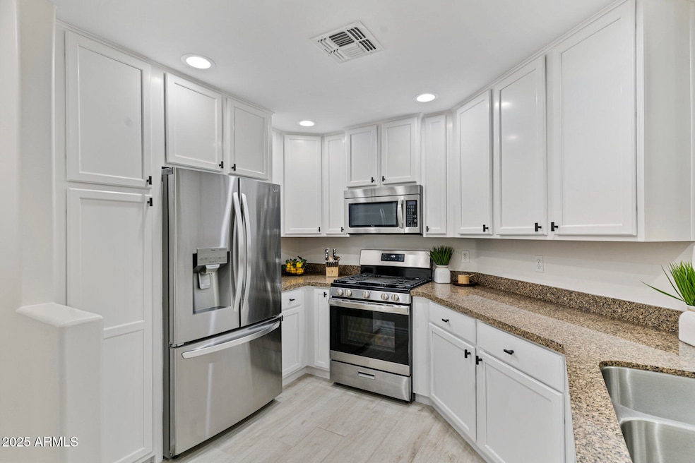 For Sale $514,900 • Co-Listing Agent