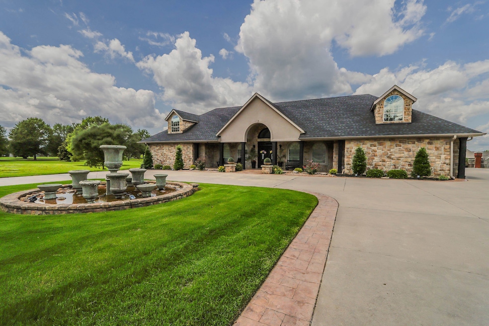 3205 Pruetts Chapel Rd, Paragould, AR 72450 - photo 1