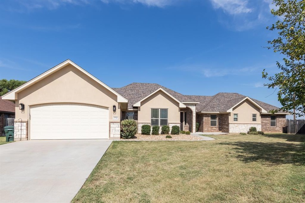 3702 Enchanted Rock Rd, Abilene, TX 79606 - photo 1