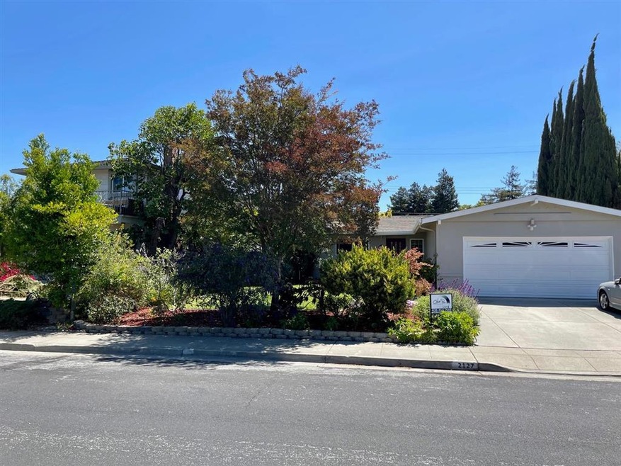 Sold $1,450,000 • Co-Listing Agent