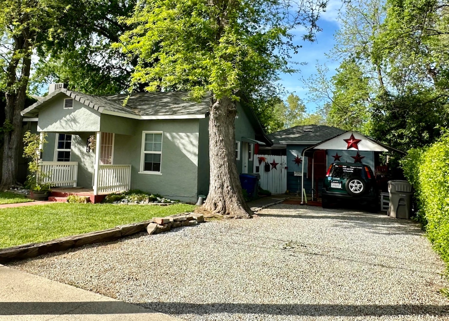 Locust Ext 2