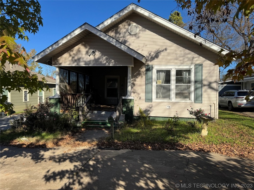 911 McLish St, Ardmore, OK 73401 - photo 1