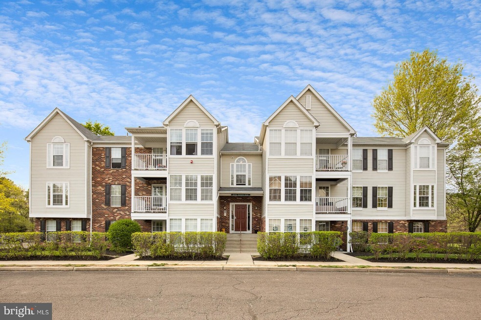 64 Eldon Way unit 64, Marlton, NJ 08053 - photo 1