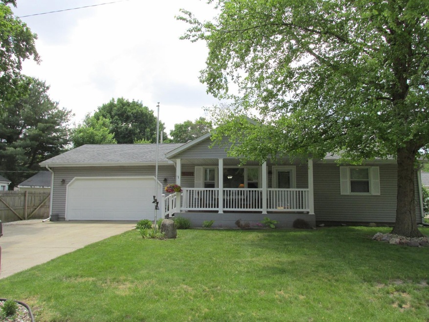1216 Greenway St, La Porte, IN 46350 - photo 1