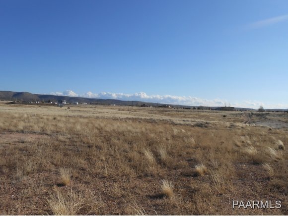 25620 N Feather Mountain Rd, Paulden, AZ 86334 - photo 1