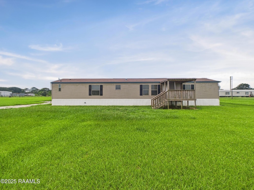 6117 Mitchell Rd, Abbeville, LA 70510 - photo 1
