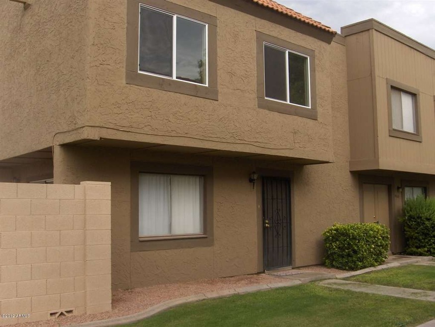 956 E Diamond (16)