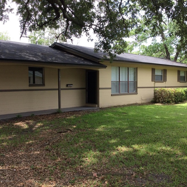6332 Romilly Dr, Jacksonville, FL 32210 - photo 1