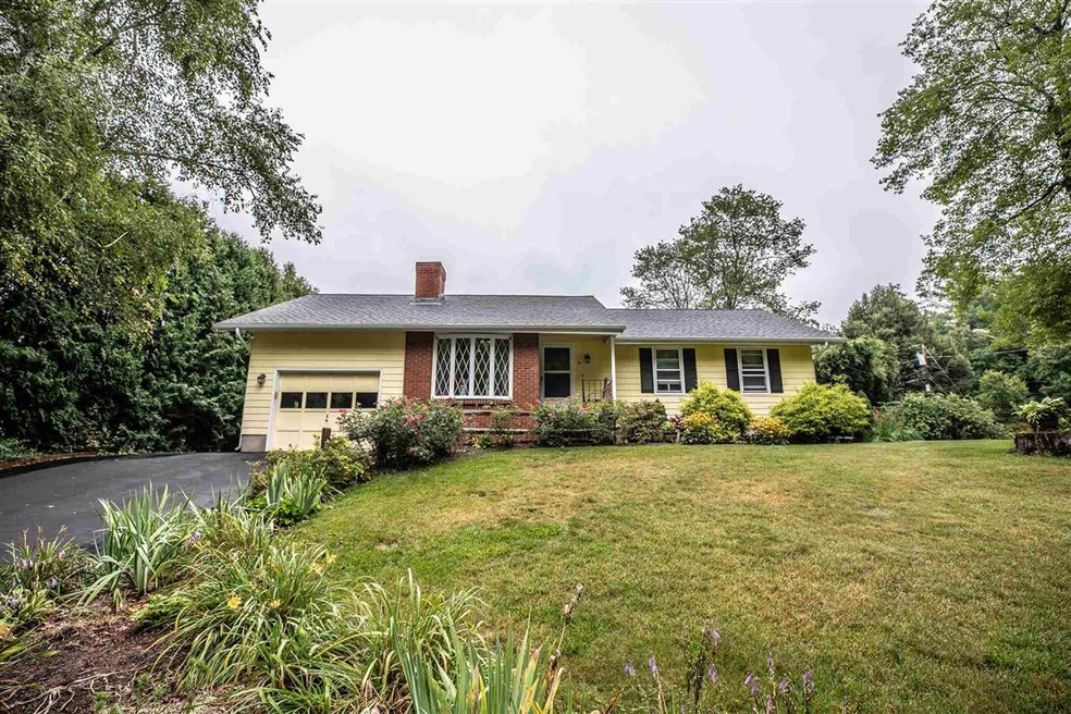 36 Sherwood Dr, Hooksett, NH 03106 - photo 1