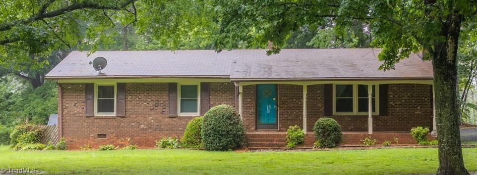 5862 Little Beane Store Rd, Seagrove, NC 27341 - photo 1