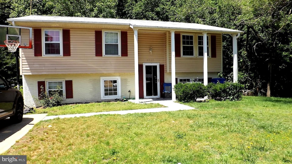 2335 Woodberry Dr, Bryans Road, MD 20616 - photo 1