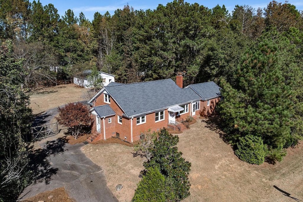 1309 Hull Rd, Athens, GA 30601 - photo 1