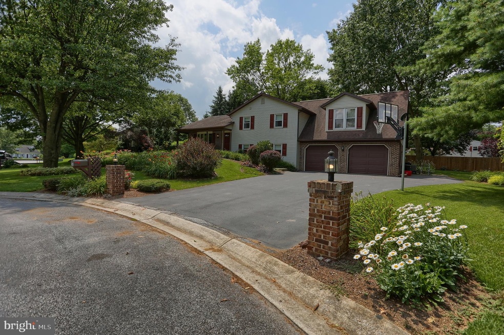 14 Audubon Cir, Stevens, PA 17578 - photo 1