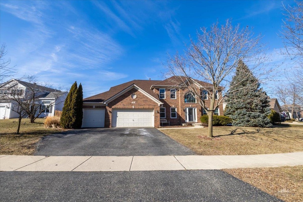 627 Carnation Dr, Oswego, IL 60543 - photo 1