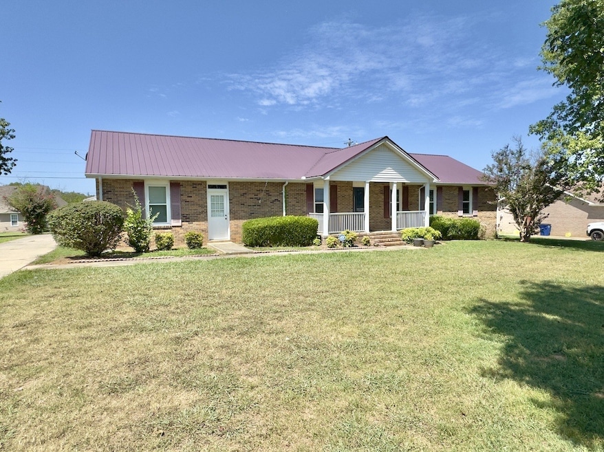 2010 S Cannon Blvd, Shelbyville, TN 37160 - photo 1