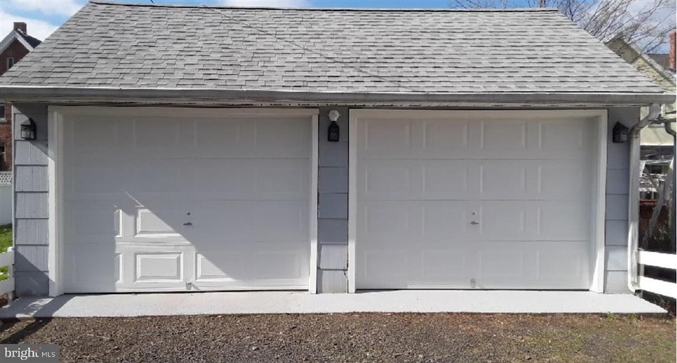 31 E 4th St unit GARAGE, Lansdale, PA 19446 - photo 1