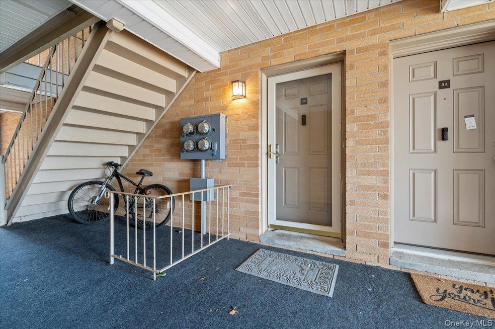 Town'n Harbor unit 8B, Freeport, NY 11520 - photo 1