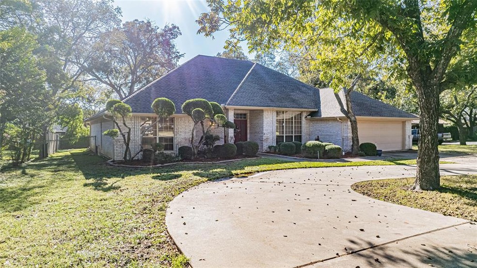 4507 Cimmaron Trail, Granbury, TX 76049 - photo 1