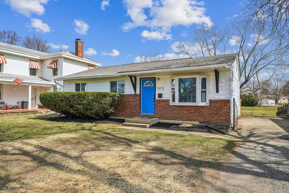63-web-or-mls-1612-courtright-rd
