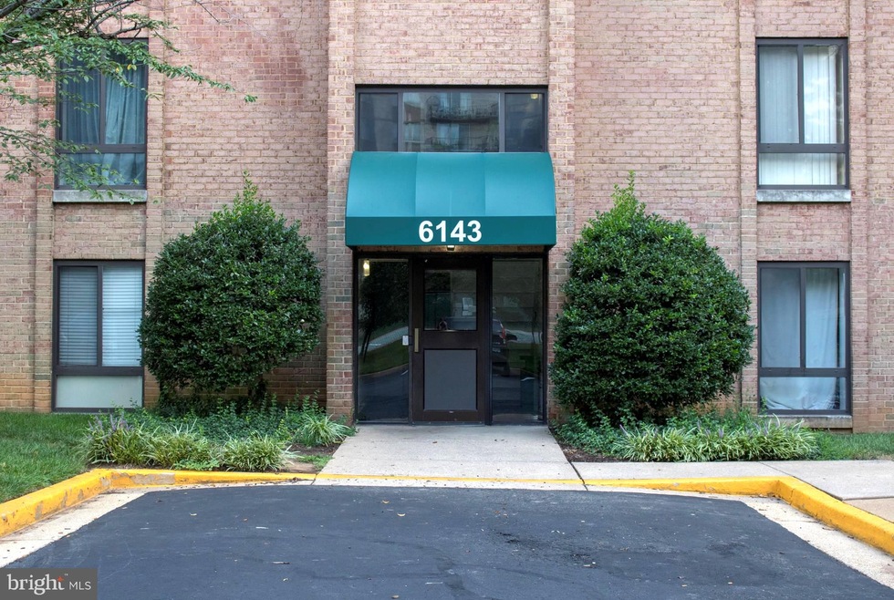 6143 Leesburg Pike unit 607, Falls Church, VA 22041 - photo 1