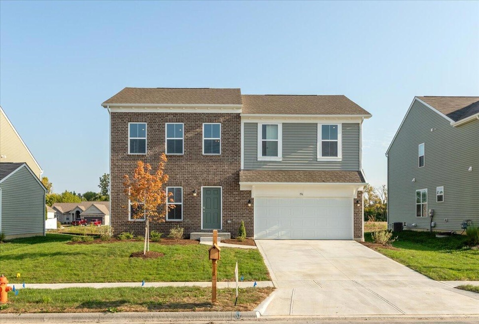 356 Butternut Ave, Circleville, OH 43113 - photo 1