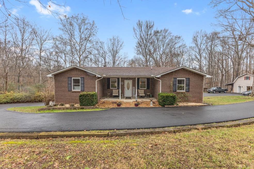 392 Feather Ridge Rd, Charlotte, TN 37036 - photo 1