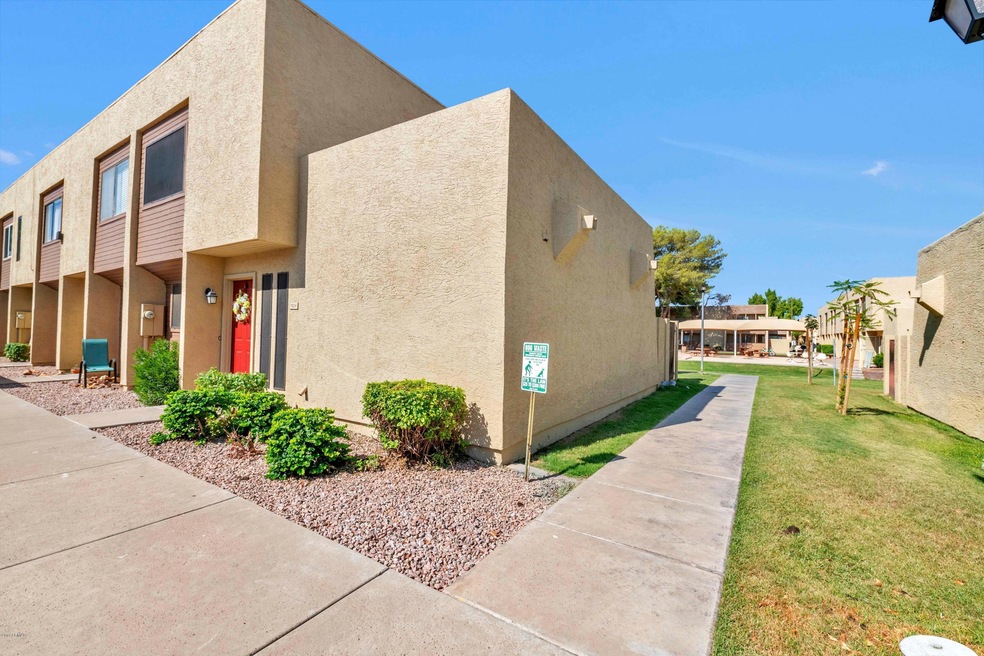 1324 S Mi-001-12-DLB 4271-MLS_Size