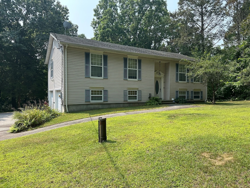 11 Lee Rd, Jewett City, CT 06351 - photo 1