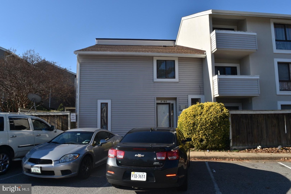 5760 Village Green Dr unit 9/576, Alexandria, VA 22309 - photo 1