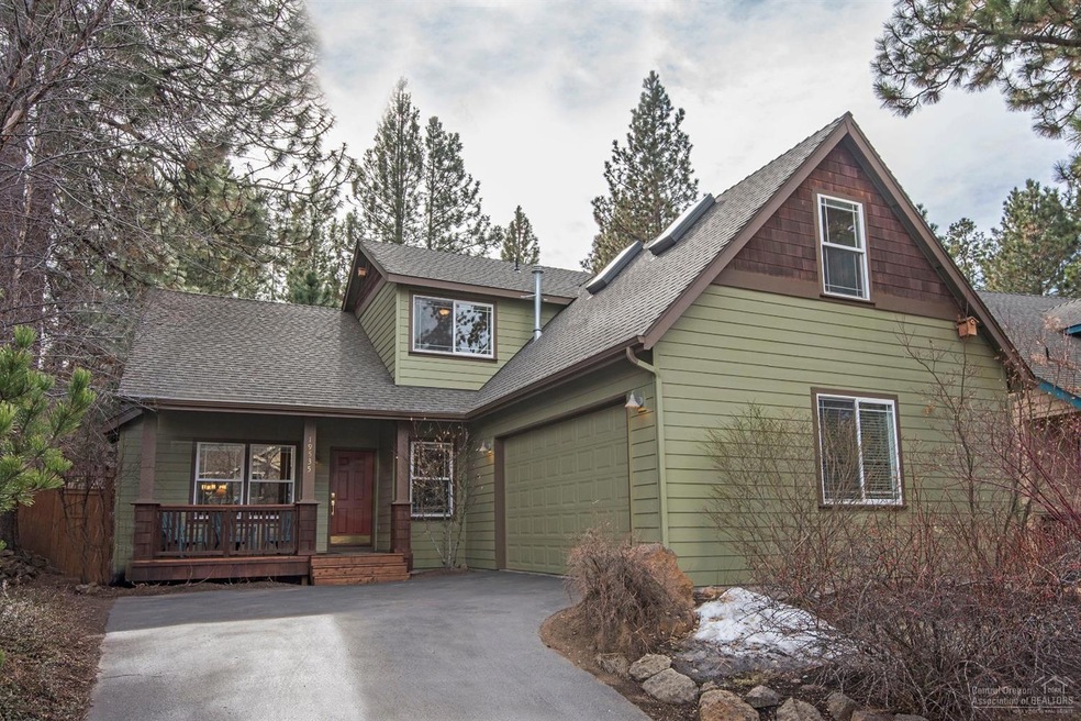 19535 Meadowbrook Dr, Bend, OR 97702 - photo 1