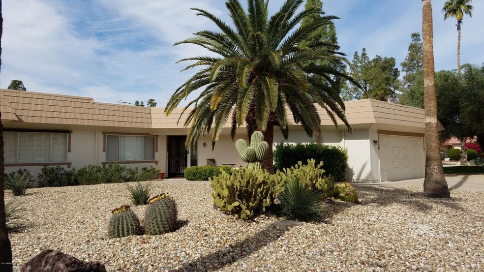 17464 N 106th Ave, Sun City, AZ 85373 - photo 1