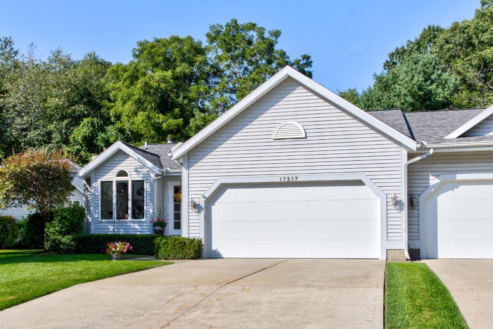 17217 Arthur Ct, Spring Lake, MI 49456-3
