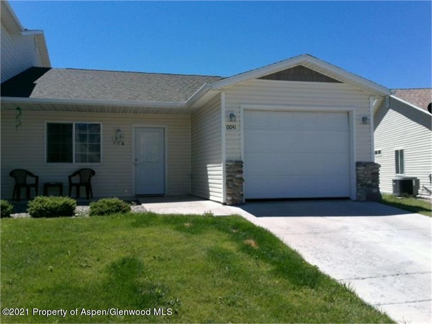 41 Bryan Loop Front