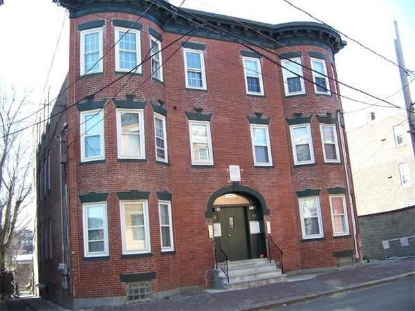 64 Hawthorne St unit 2, Chelsea, MA 02150 - photo 1