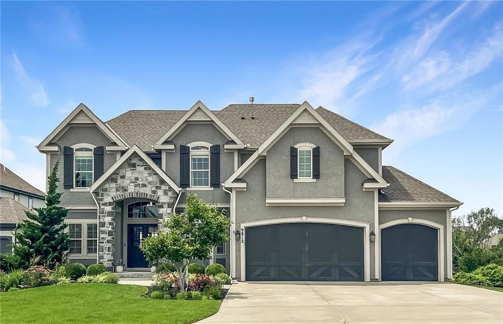 9812 Saddletop St, Lenexa, KS 66227 - photo 1