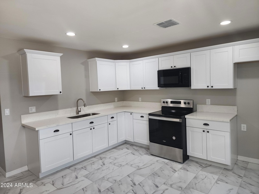 8838 N 2nd St unit 6, Phoenix, AZ 85020 - photo 1