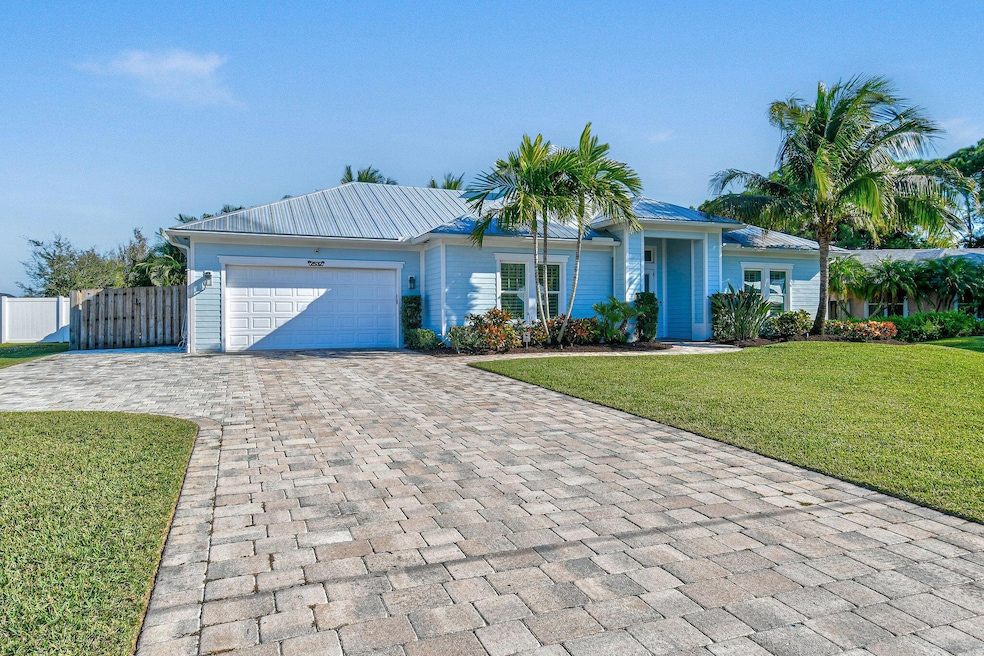 2532 SE Jason Place, Port St. Lucie, FL 34952 - photo 1