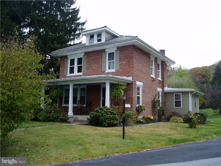 25 Machamer Rd, Douglassville, PA 19518 - photo 1