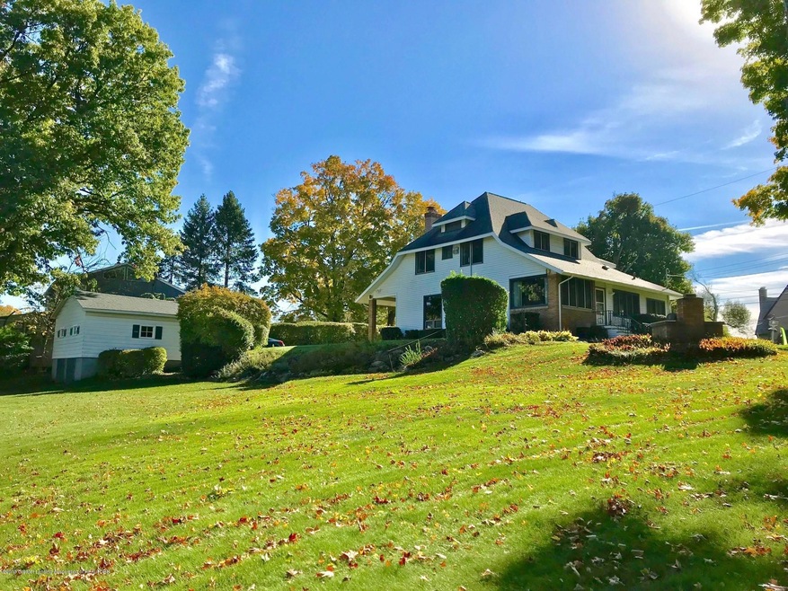 2126 Moores River Dr, Lansing, MI 48910 - photo 1