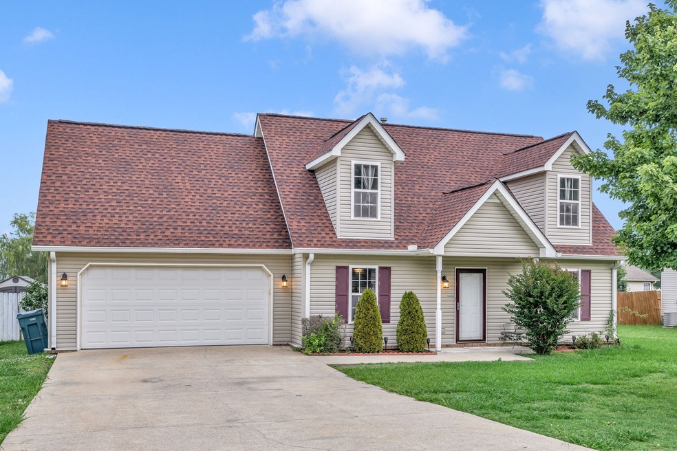 142 Sara Cir, Lebanon, TN 37090 - photo 1